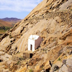 betancuria-hermita.jpg