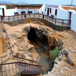 la_oliva-cueva-delllano.jpg